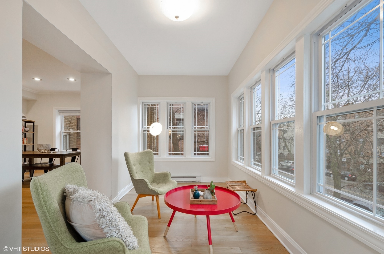 6967 North Sheridan Road, Unit 2 Chicago, IL 60626 - Photo 7 of 26 Gallery Image 7