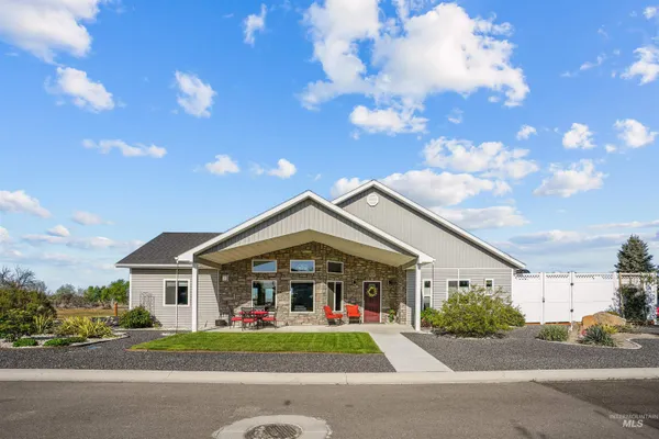 $675,000 | 930 Applewood Drive, Buhl, ID 83316