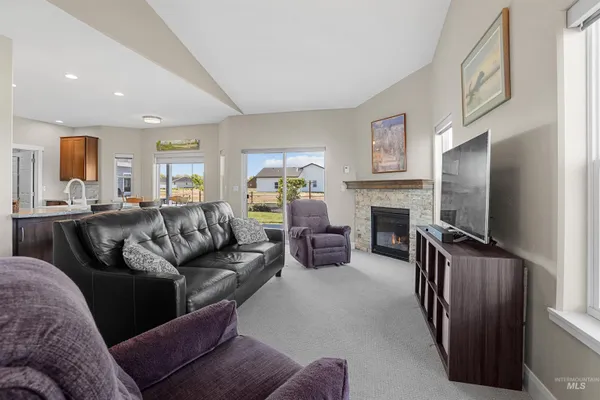 $675,000 | 930 Applewood Drive, Buhl, ID 83316