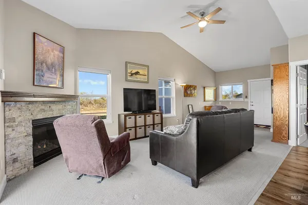 $675,000 | 930 Applewood Drive, Buhl, ID 83316