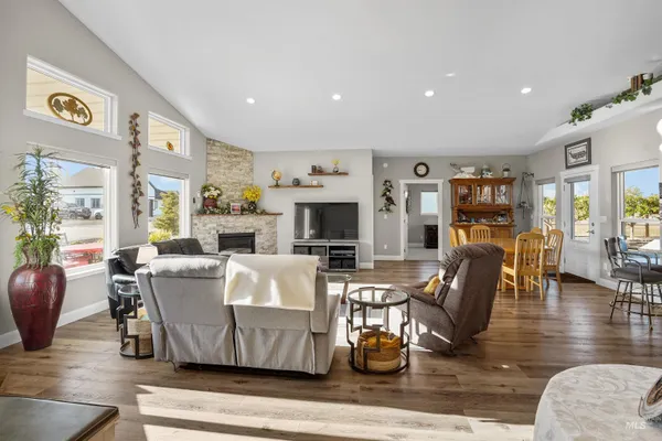 $675,000 | 930 Applewood Drive, Buhl, ID 83316