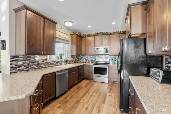$675,000 | 930 Applewood Drive, Buhl, ID 83316