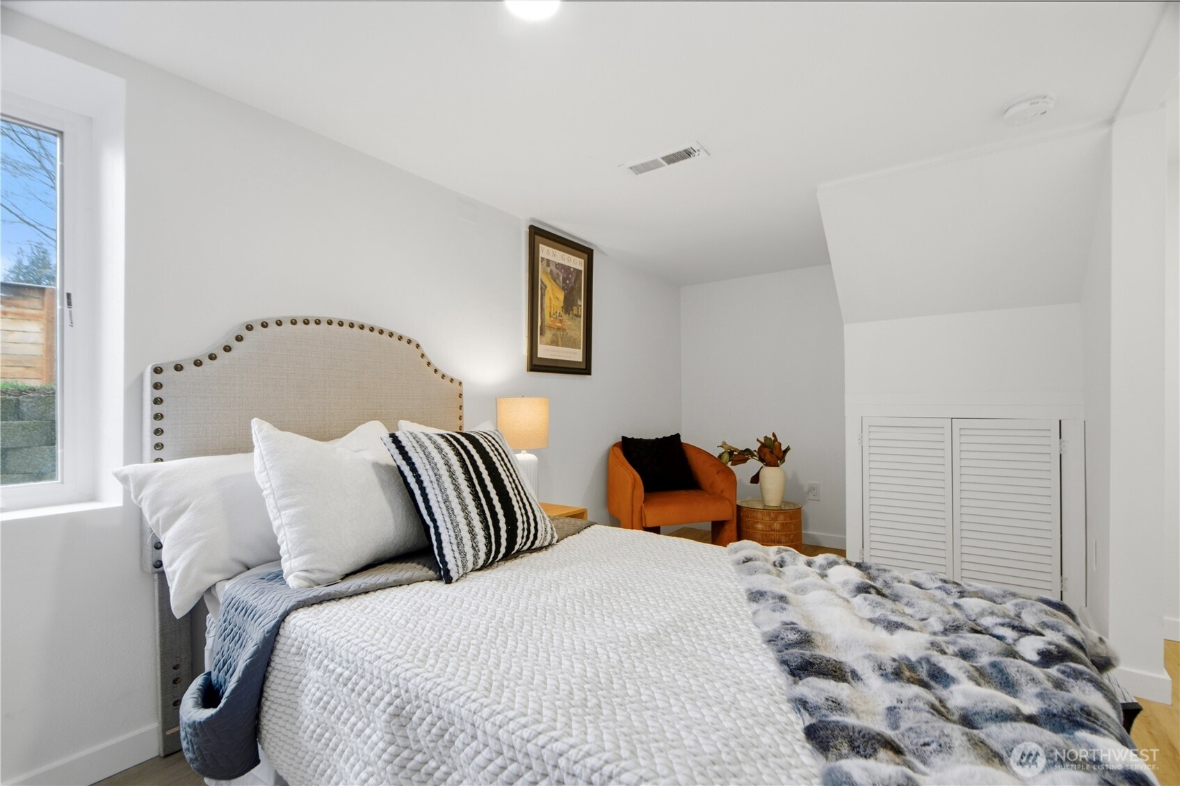 3908 Southwest Hanford Street, Unit A Seattle, WA 98116 - Photo 14 of 18