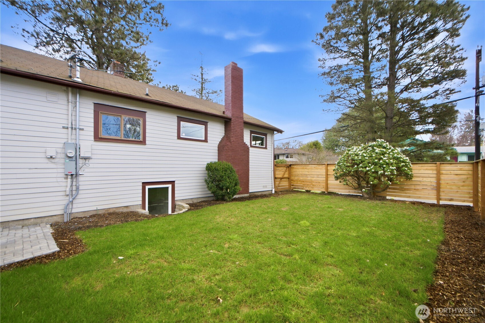 3908 Southwest Hanford Street, Unit A Seattle, WA 98116 - Photo 18 of 18