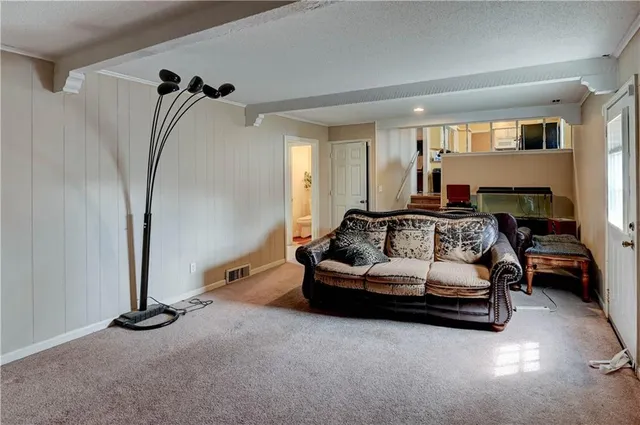 $245,000 | 12718 Oakland Avenue, Grandview, MO 64030