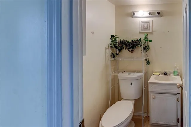 $245,000 | 12718 Oakland Avenue, Grandview, MO 64030