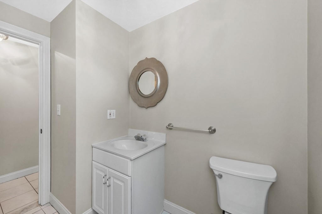 2 Minuteman Lane Wellesley, MA 02481 - Photo 19 of 39