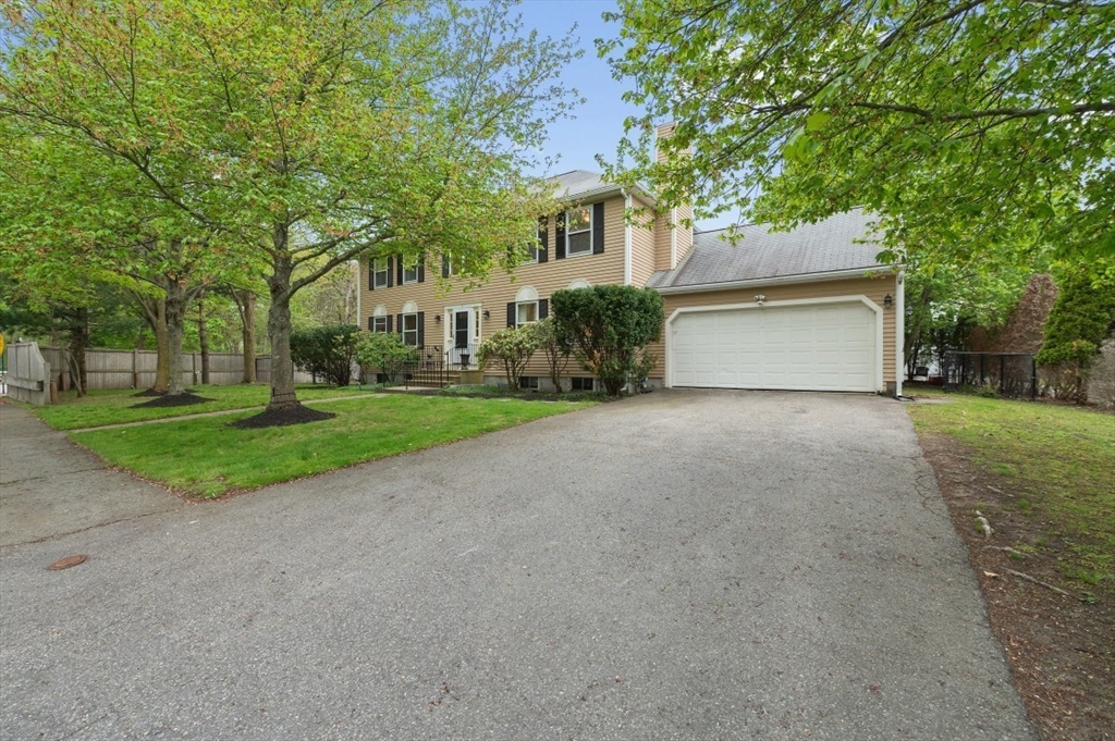2 Minuteman Lane Wellesley, MA 02481 - Photo 2 of 39