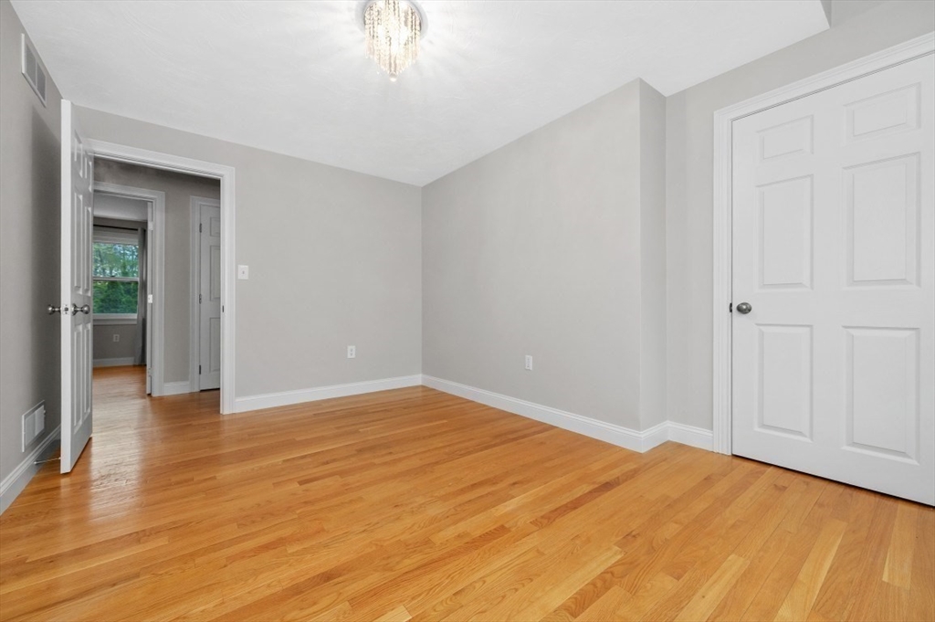 2 Minuteman Lane Wellesley, MA 02481 - Photo 24 of 39