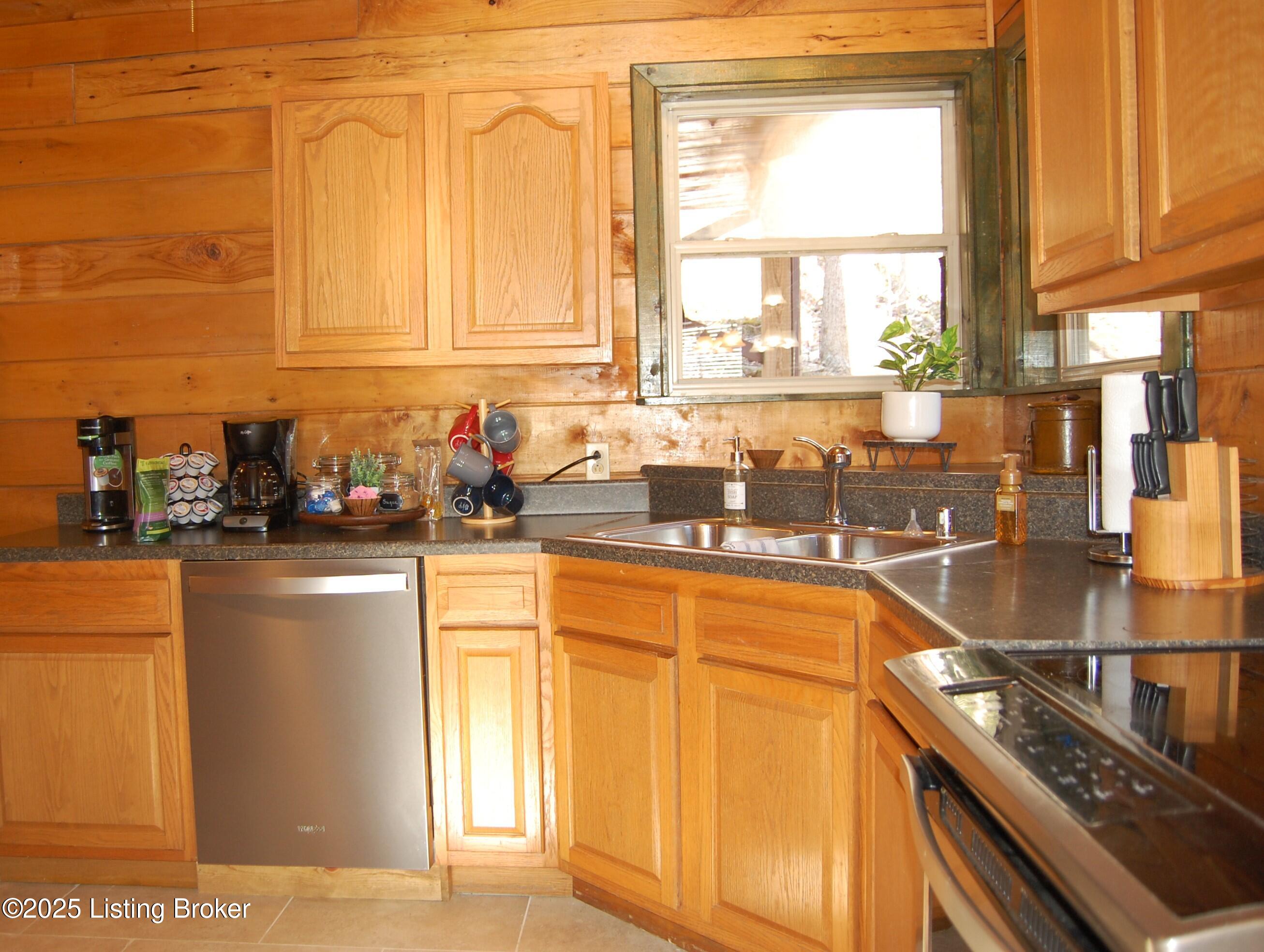 447 Robbie Ridge Road Stanton, KY 40380 - Photo 16 of 22 DSC_0139