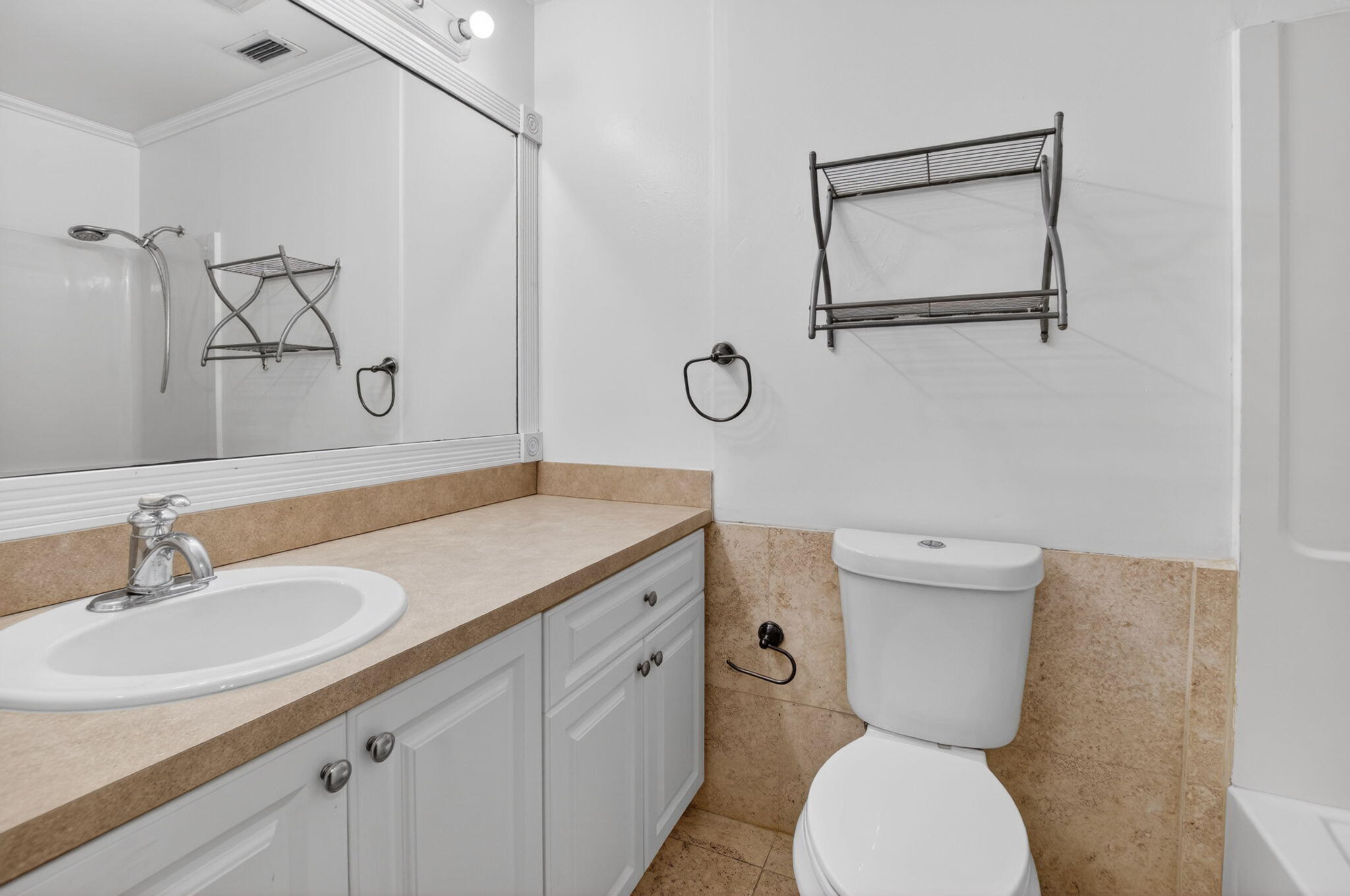 9510 Affirmed Lane Boca Raton, FL 33496 - Photo 33 of 50 2nd Bathroom