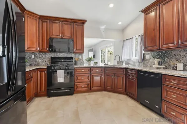 $999,900 | 10459 Santana Street, Santee, CA 92071