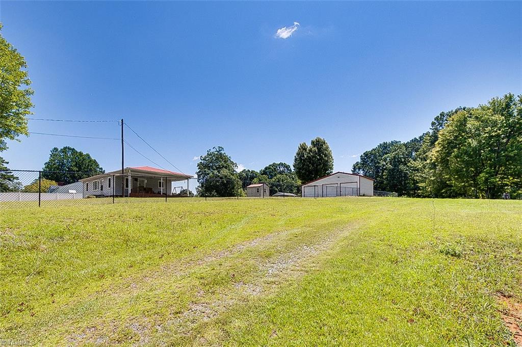 258 Crestview Church Road Asheboro, NC 27205 - Photo 7 of 26 Additional driveway