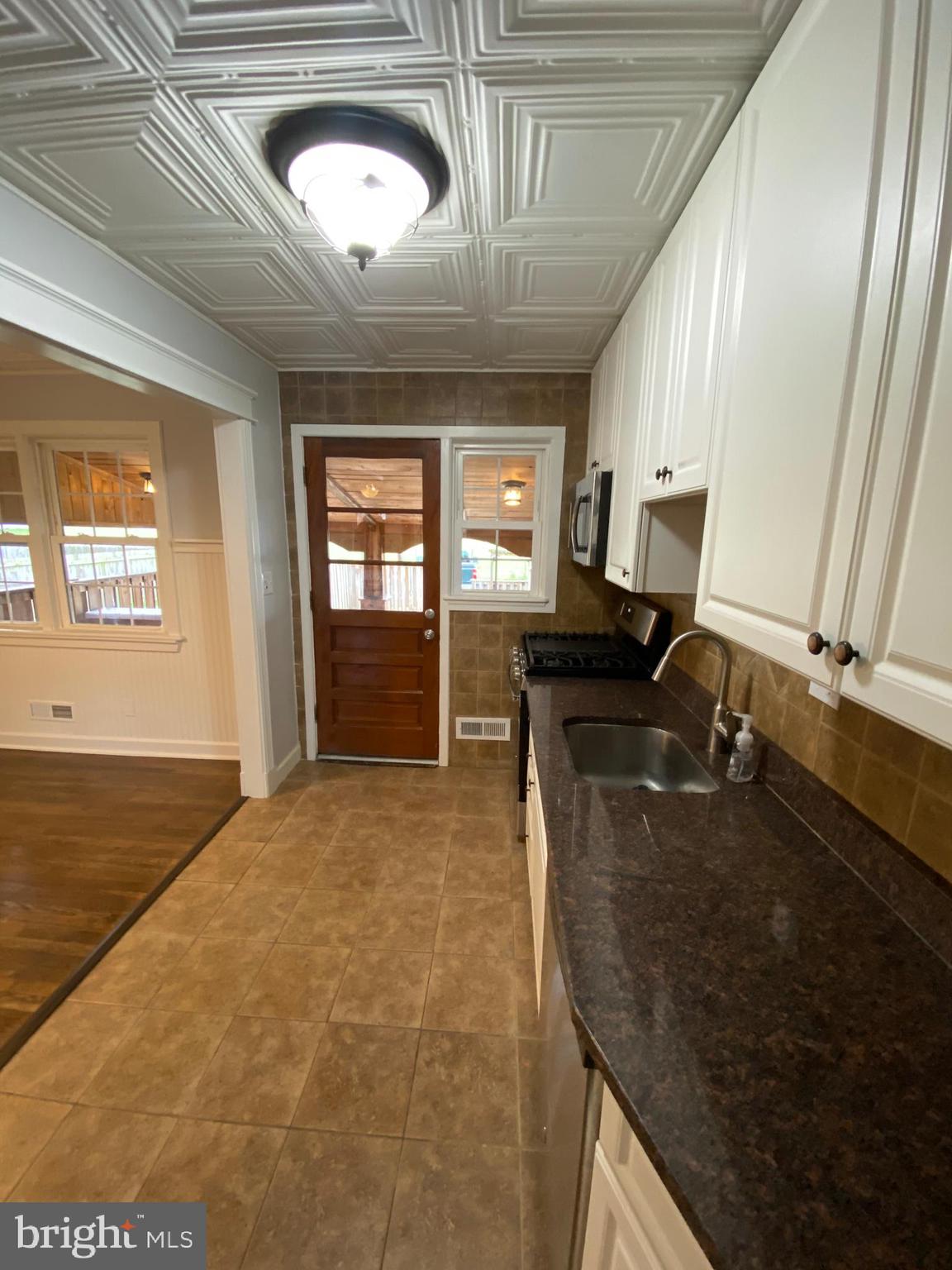 1736 Stokesley Road Baltimore, MD 21222 - Photo 14 of 36 Gallery Image 14