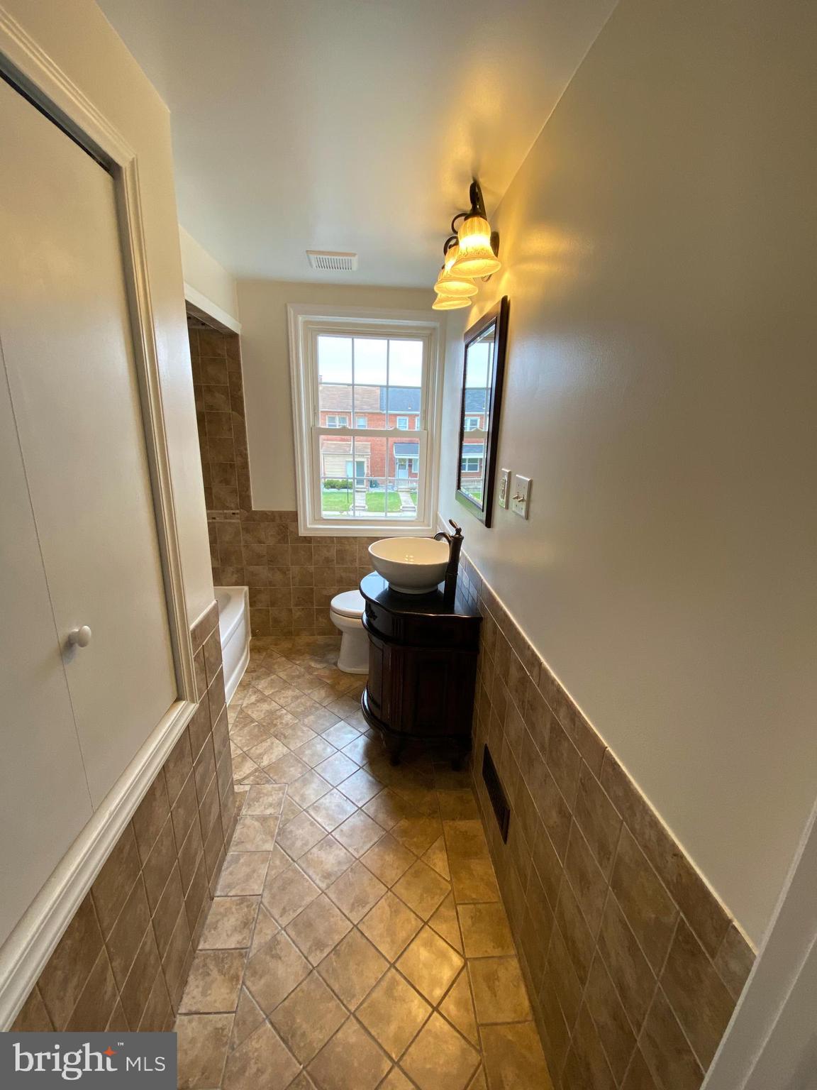 1736 Stokesley Road Baltimore, MD 21222 - Photo 28 of 36 Gallery Image 28