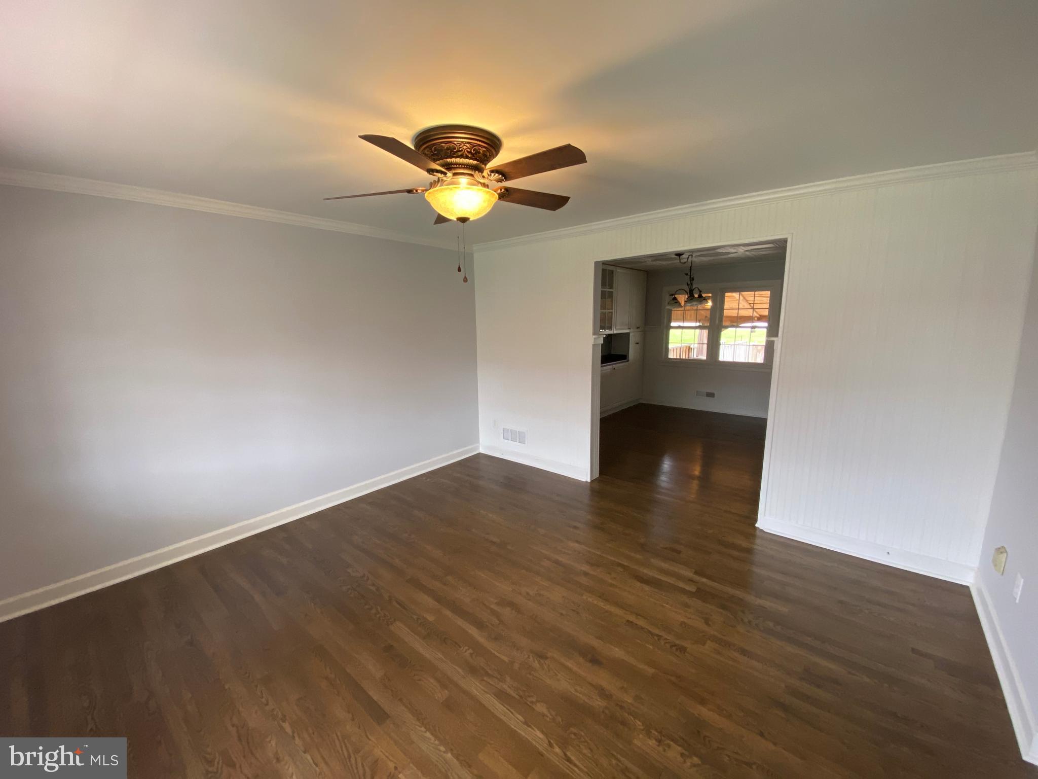 1736 Stokesley Road Baltimore, MD 21222 - Photo 5 of 36 Gallery Image 5