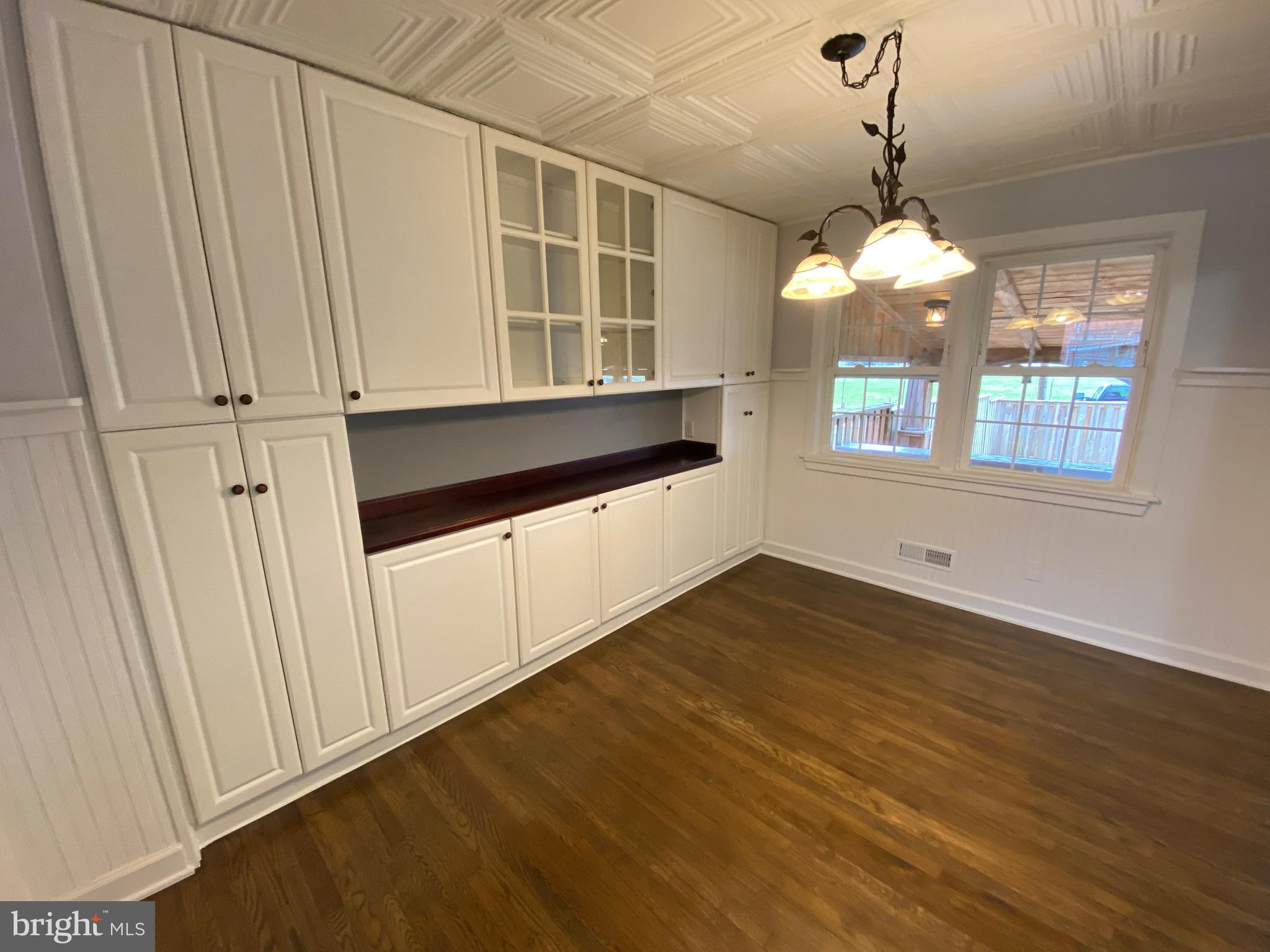 1736 Stokesley Road Baltimore, MD 21222 - Photo 9 of 36 Gallery Image 9