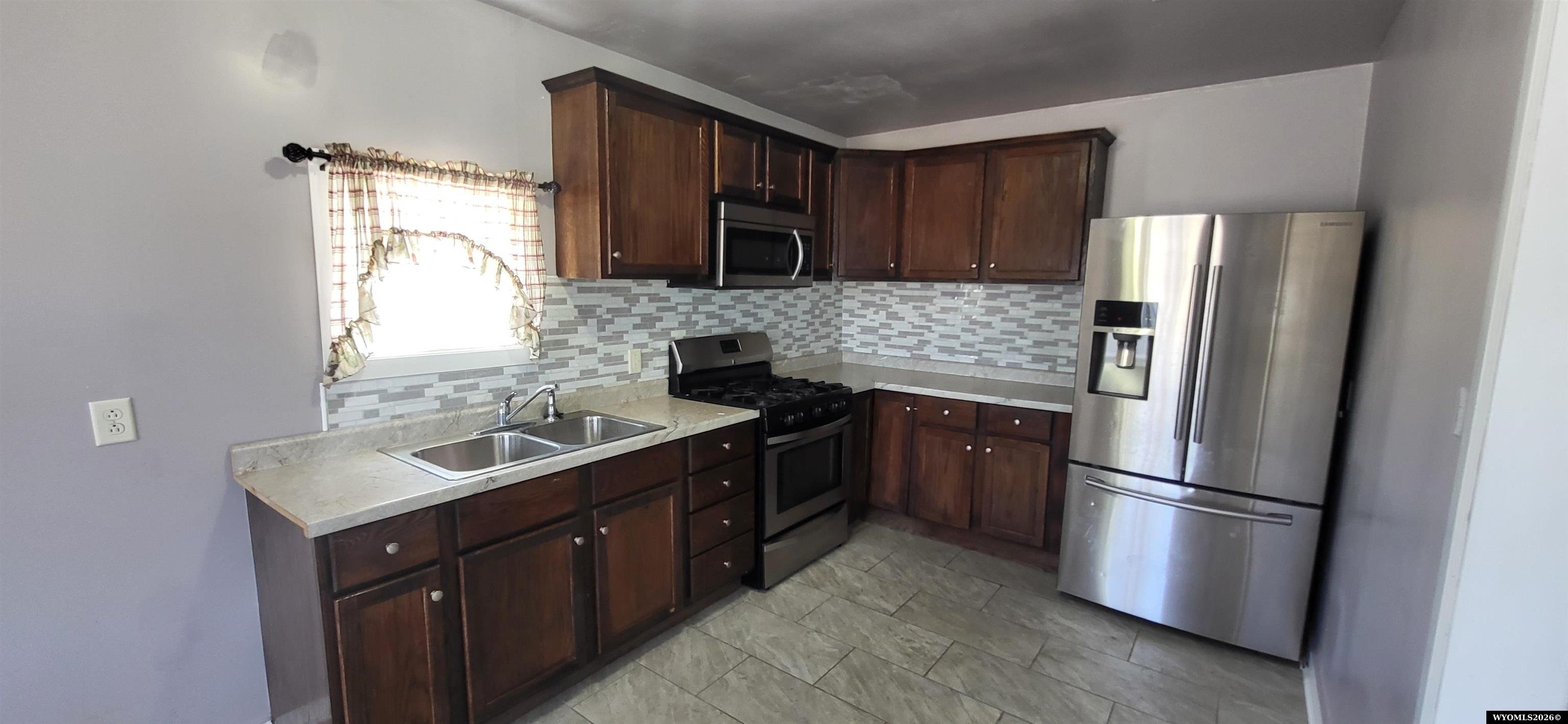 1018 7th Street Rawlins, WY 82301 - Photo 34 of 43