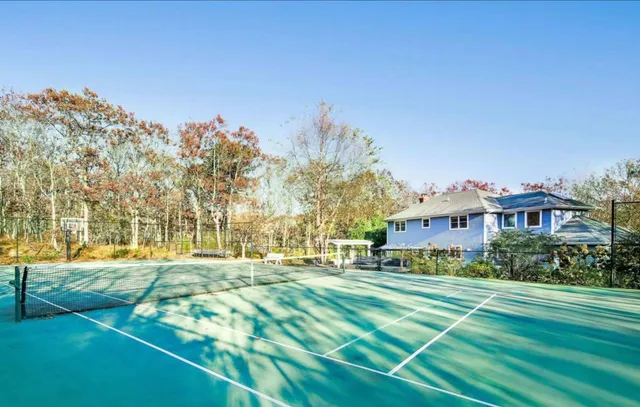 a view of a basketball court