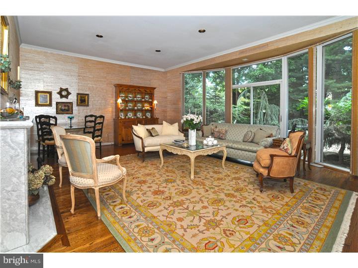 950 Frazier Road Jenkintown, PA 19046 - Photo 4 of 24 Living Room