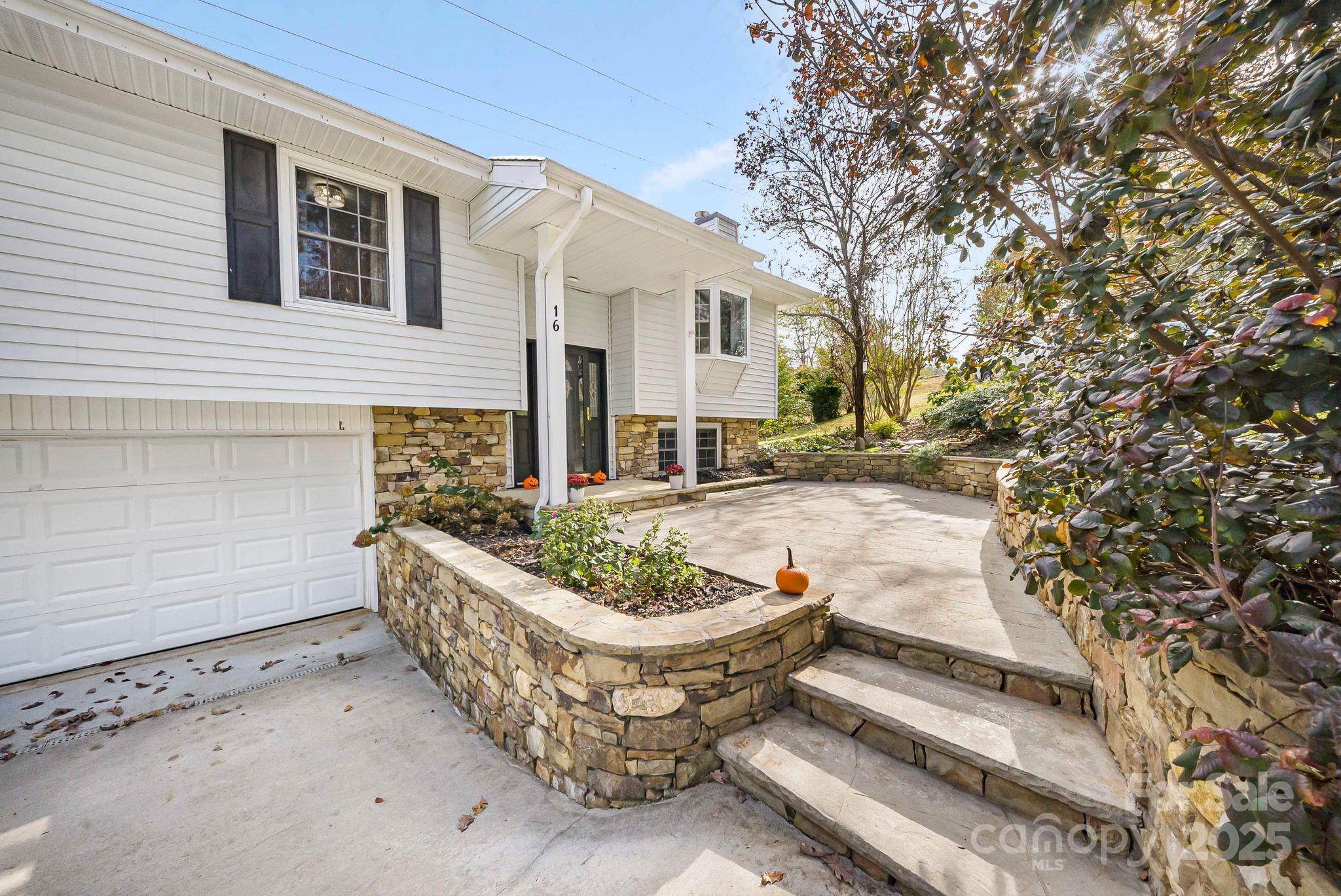16 Woodfield Road Arden, NC 28704 - Photo 37 of 41 a view of house and with a large tree