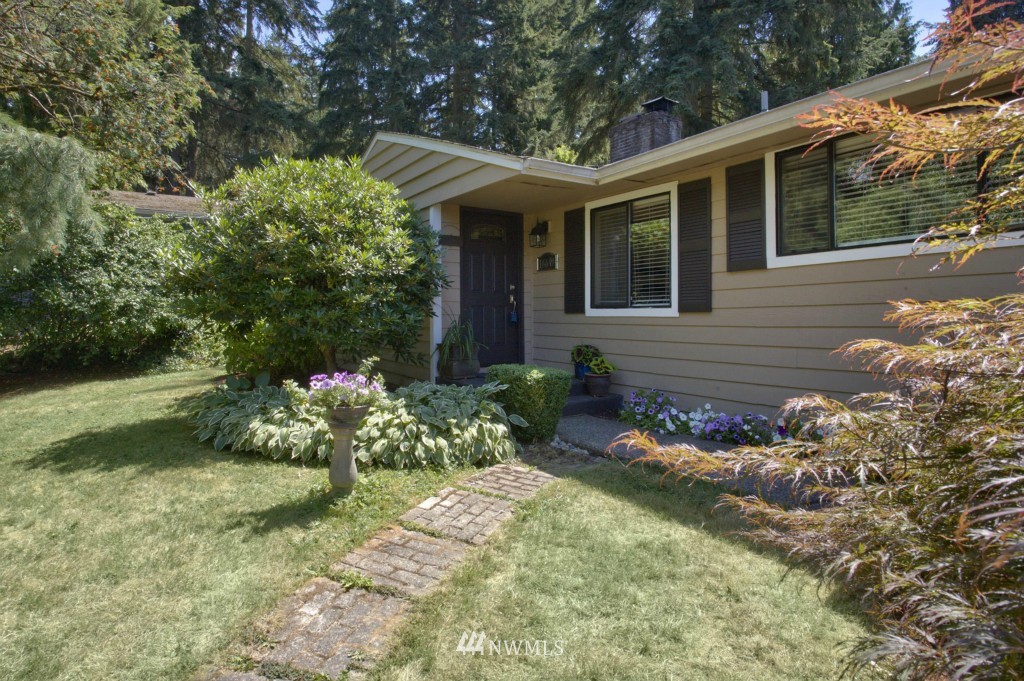 16649 Simonds Road Northeast Kenmore, WA 98028 - Photo 1 of 17