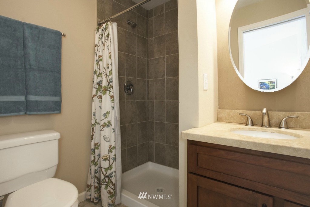 16649 Simonds Road Northeast Kenmore, WA 98028 - Photo 12 of 17