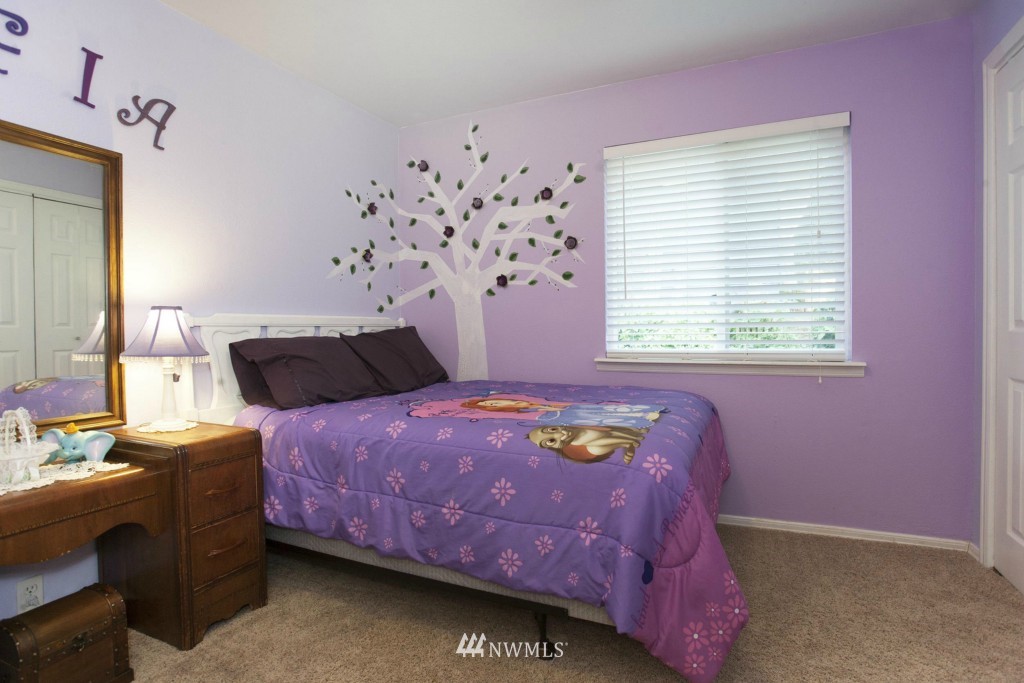 16649 Simonds Road Northeast Kenmore, WA 98028 - Photo 14 of 17