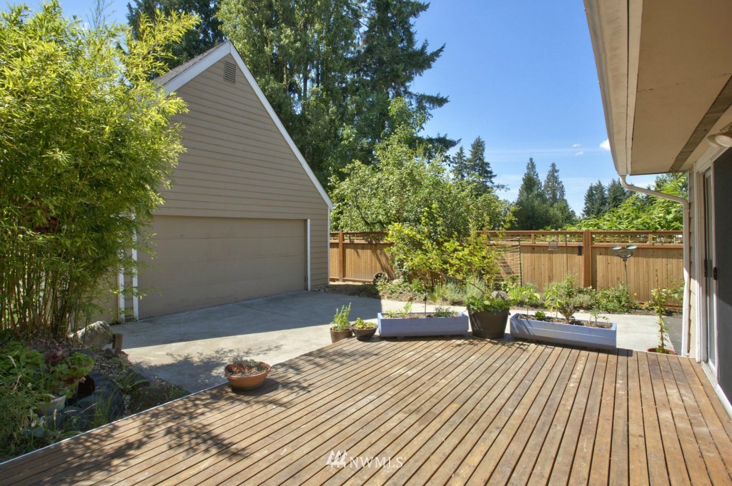 16649 Simonds Road Northeast Kenmore, WA 98028 - Photo 15 of 17