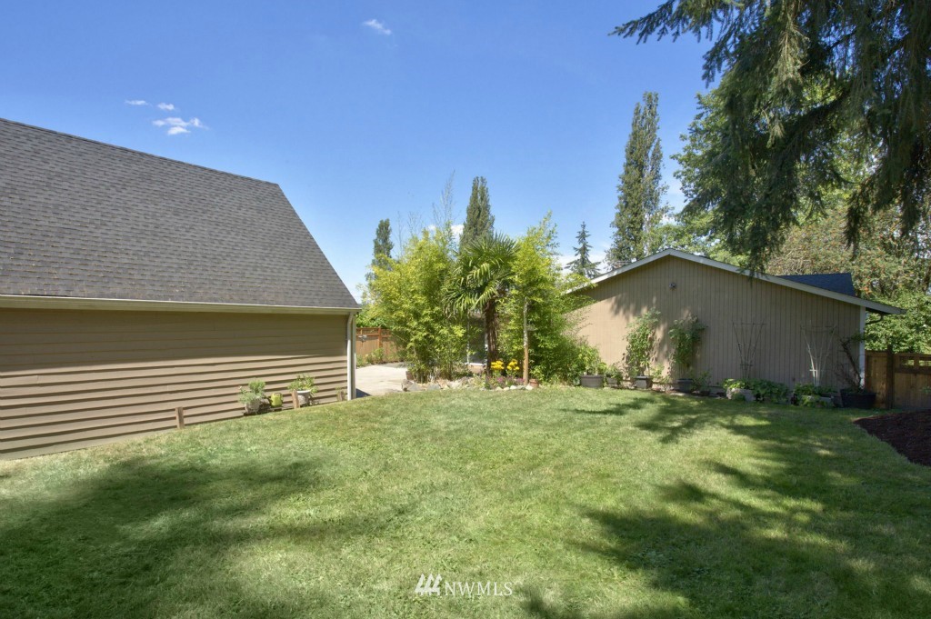 16649 Simonds Road Northeast Kenmore, WA 98028 - Photo 16 of 17