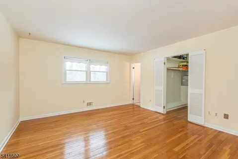 $785,000 | 19 Trouville Drive, Parsippany, NJ 07054