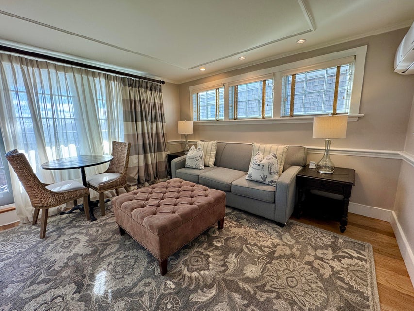 38 North Water Street, Unit R2 Edgartown, MA 02539 - Photo 12 of 38 Fully furnished luxury suite completely renovated with all new decor in 2023.