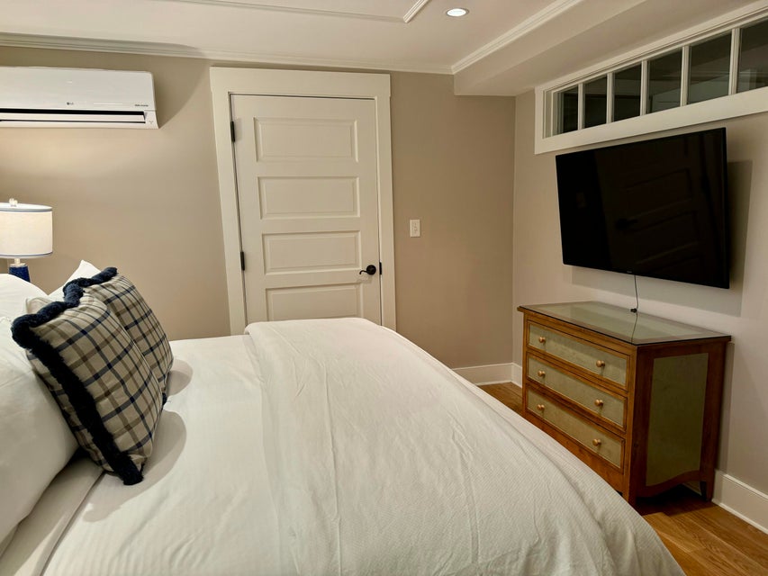 38 North Water Street, Unit R2 Edgartown, MA 02539 - Photo 21 of 38 King bedroom