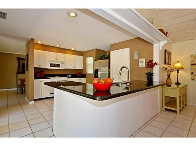 1240 Southwest 19th Street Boca Raton, FL 33486 - Photo 5 of 19 Kitchen