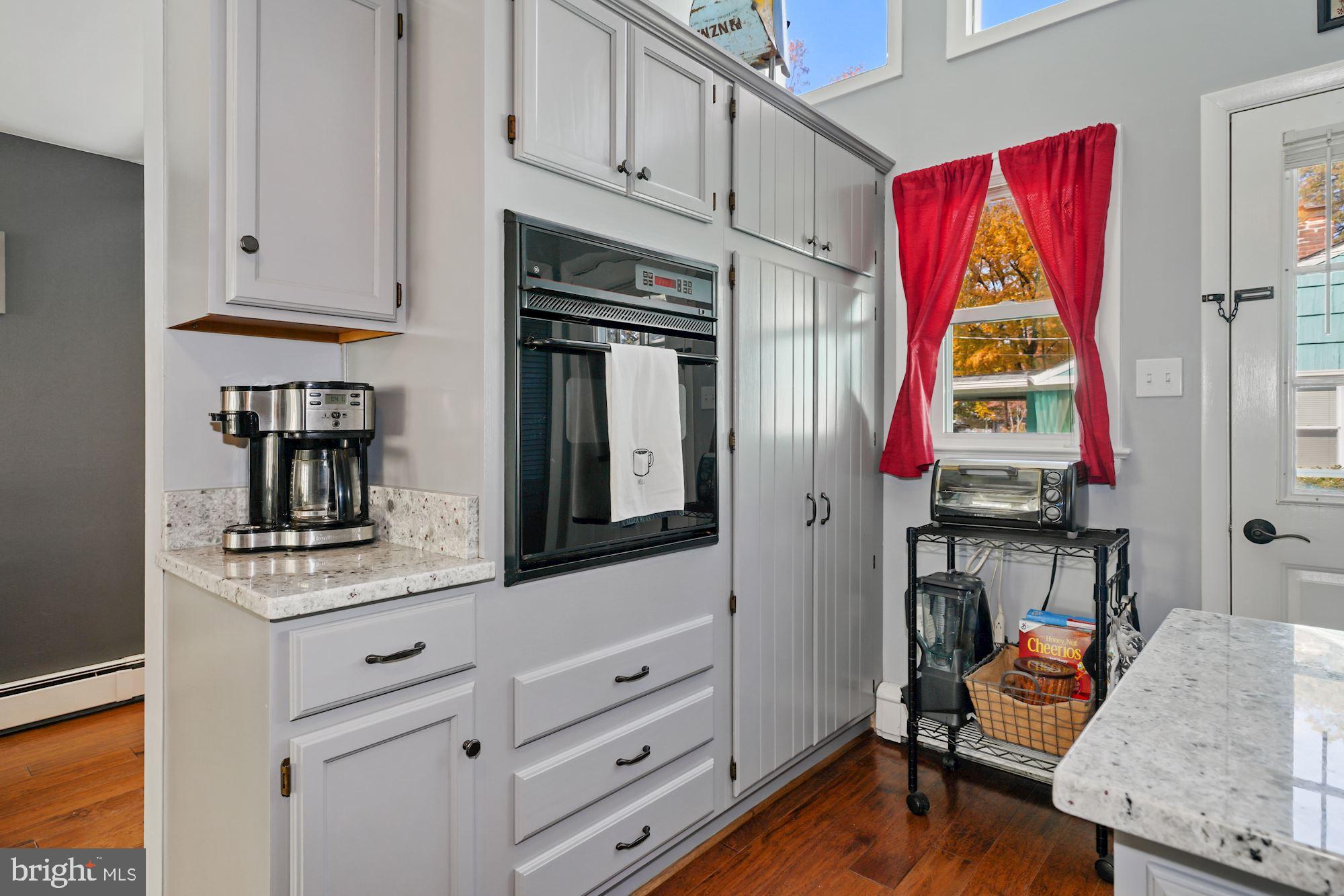 3139 Manor Road Falls Church, VA 22042 - Photo 11 of 31 Kitchen