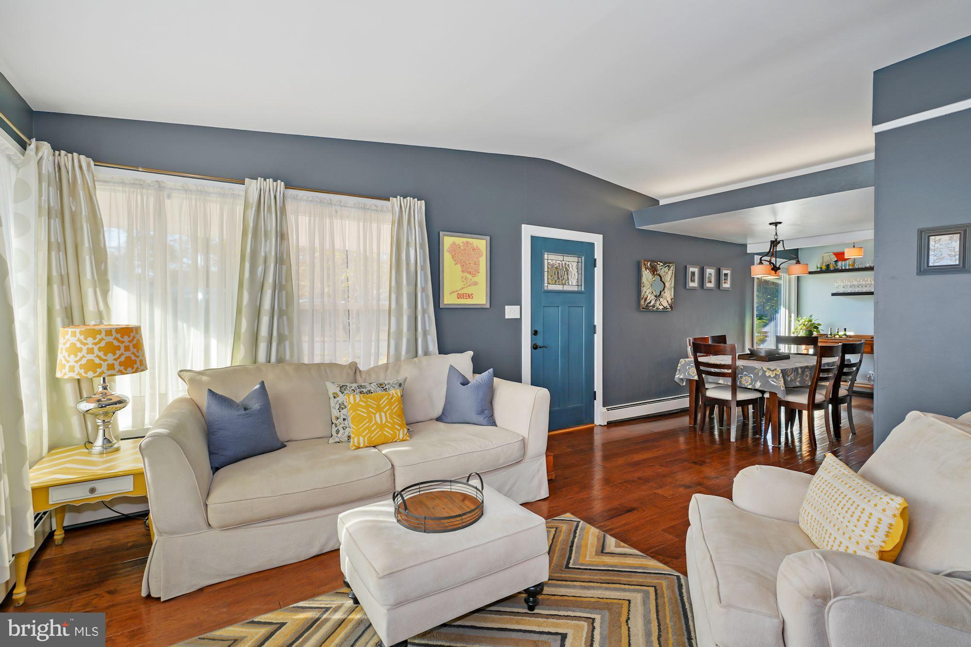 3139 Manor Road Falls Church, VA 22042 - Photo 4 of 31 Welcome Home!