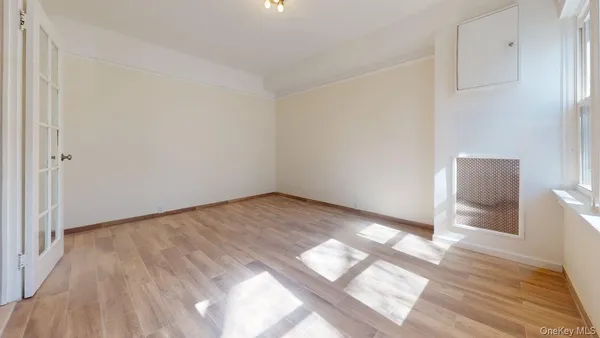 $5,800 | 68-11 Dartmouth Street | Forest Hills
