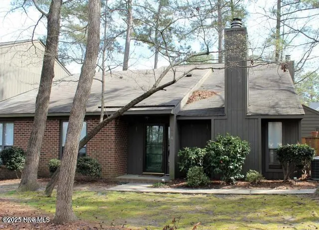 $1,400 | 904 Persimmon Place, Winterville, NC 28590