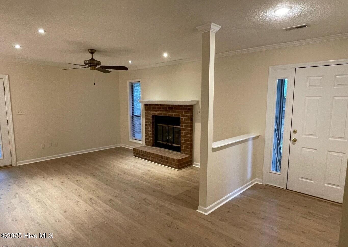 904 Persimmon Place Winterville, NC 28590 - Photo 3 of 13 Family room