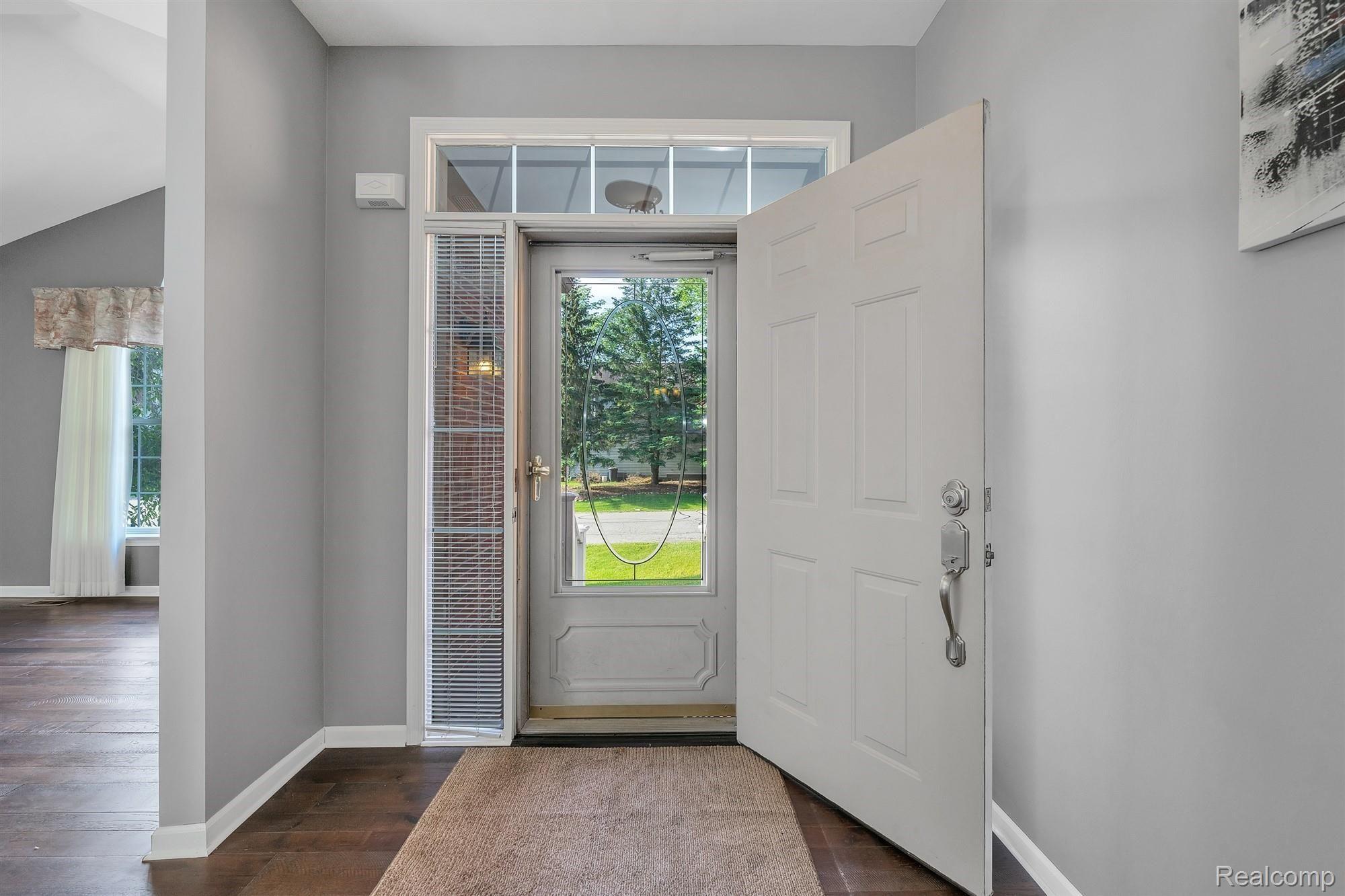 2679 Ravineside South Howell, MI 48843 - Photo 4 of 48 Welcome home