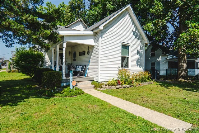 $189,900 | 108 North 2nd Street, Scottsburg, IN 47170