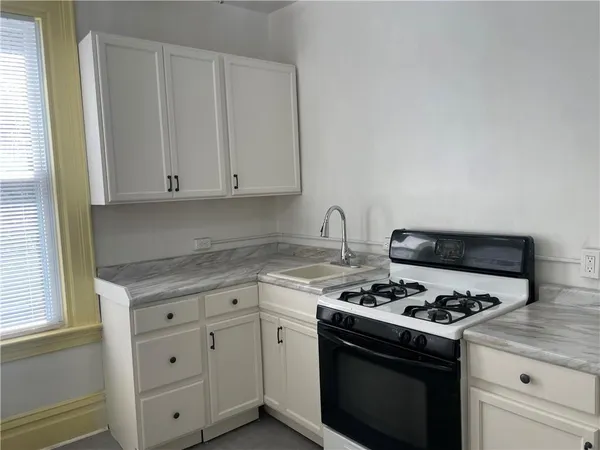 $1,100 | 120 1st Street, Unit 2, Aspinwall, PA 15215