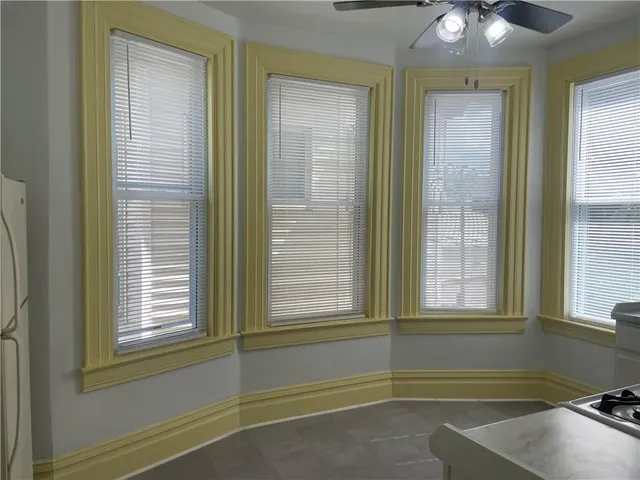 $1,100 | 120 1st Street, Unit 2, Aspinwall, PA 15215