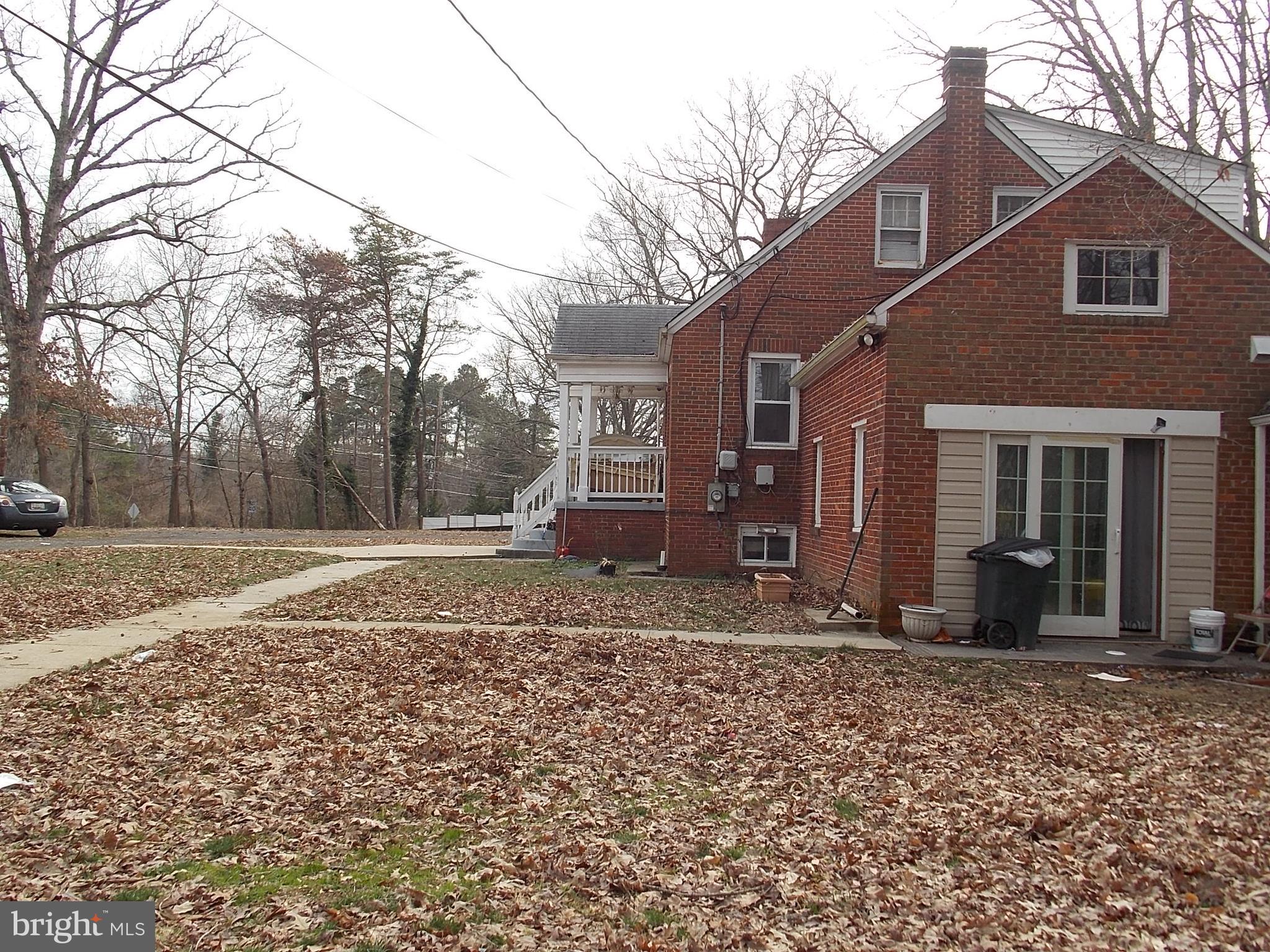 12211 Brandywine Road Brandywine, MD 20613 - Photo 3 of 21 Side of the property