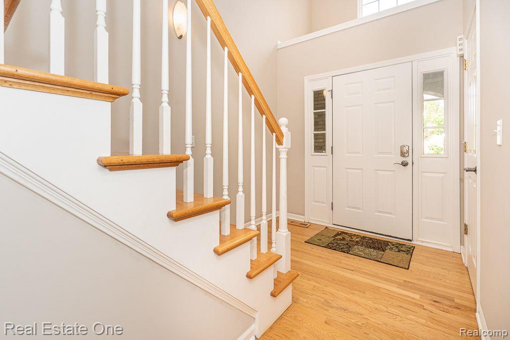 2817 Long Meadow Lane Rochester Hills, MI 48307 - Photo 5 of 57