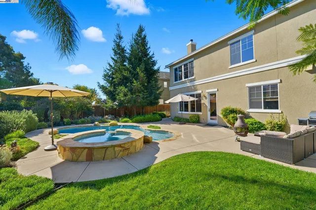 $1,198,800 | 1865 La Fonte Court, Brentwood, CA 94513