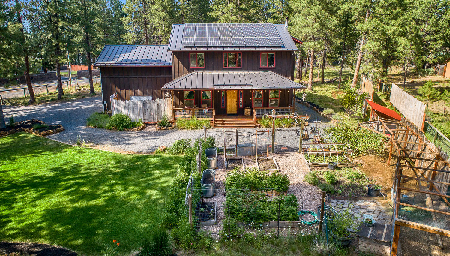 18796 Choctaw Road Bend, OR 97702 - Photo 2 of 35 Front Overhead