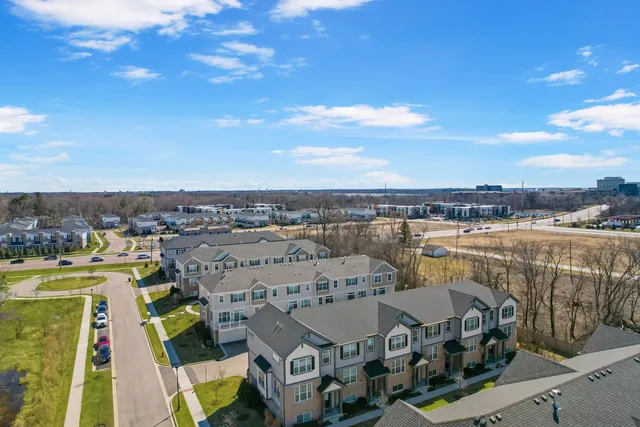 $443,900 | 30-w085 Brayman Court, Aurora, IL 60502