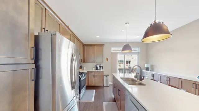 $443,900 | 30-w085 Brayman Court, Aurora, IL 60502