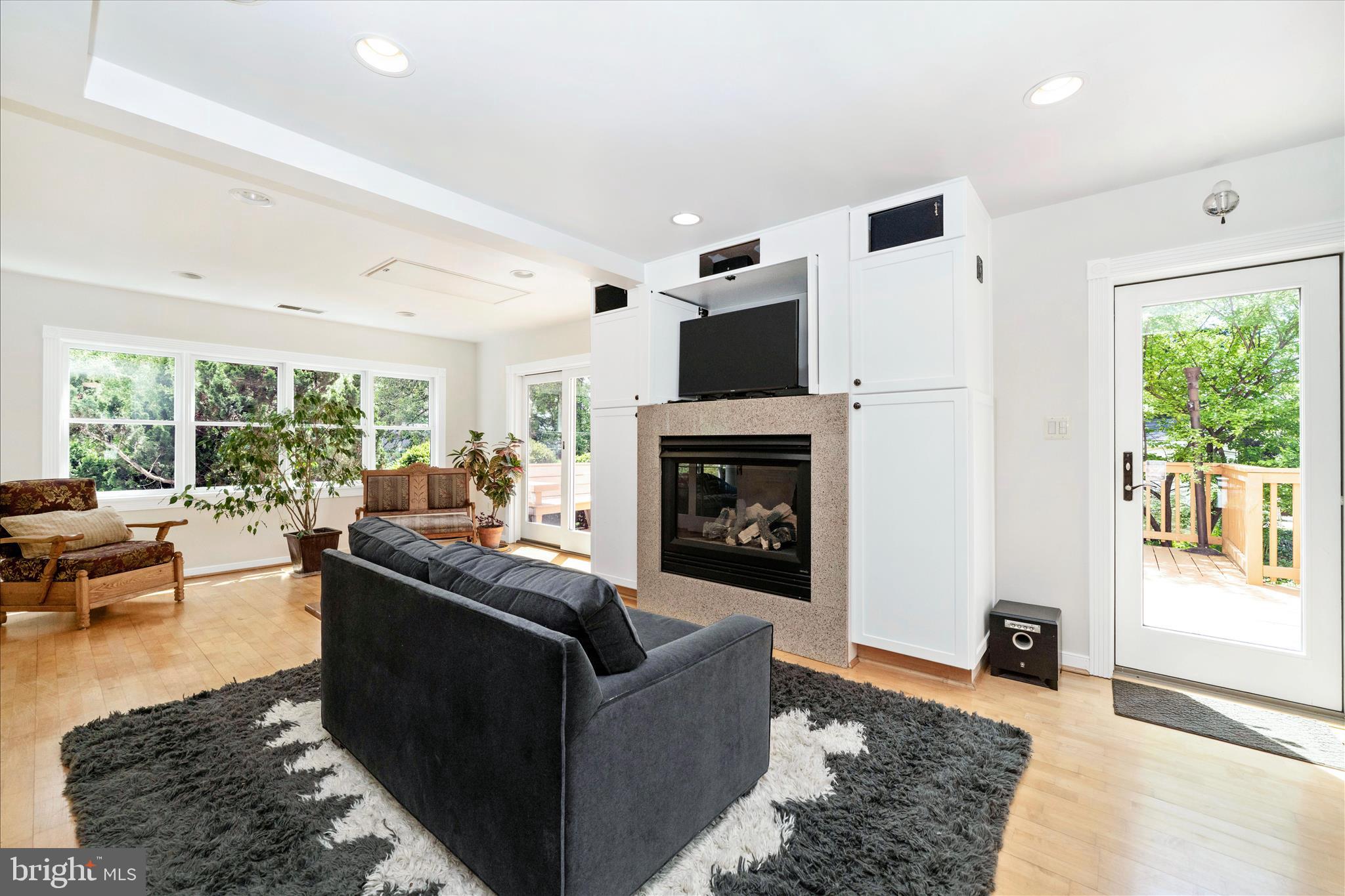 9300 Mintwood Street Silver Spring, MD 20901 - Photo 77 of 115 Family Room